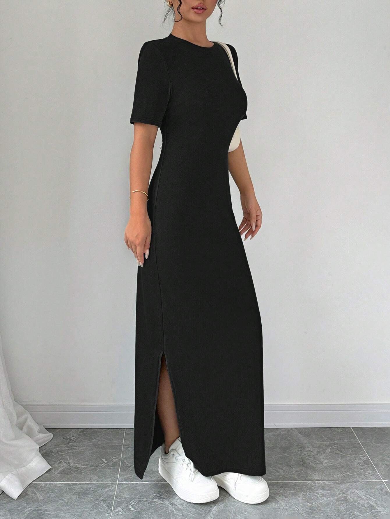The Parker Ribbed Maxi Dress
