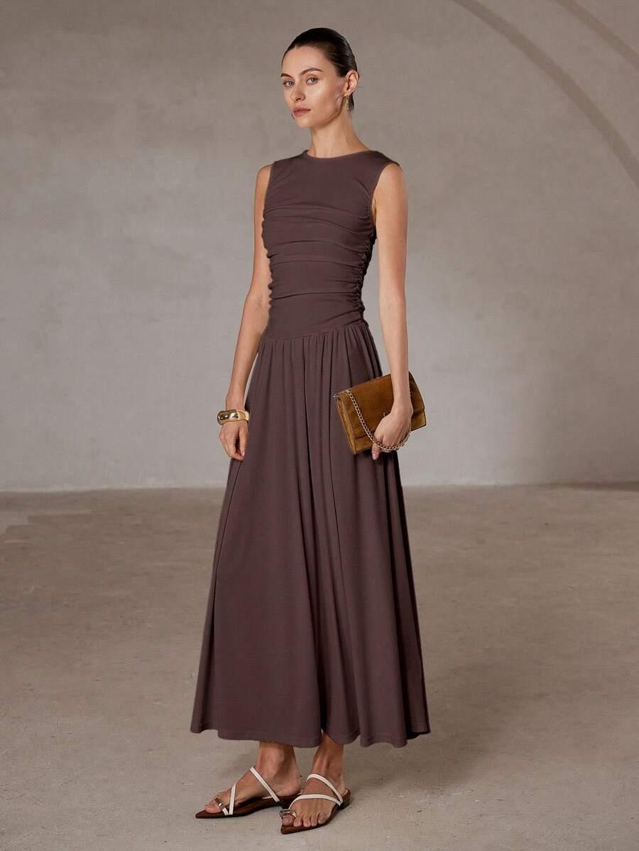 The Athena Dress | A Study in Sculptural Elegance