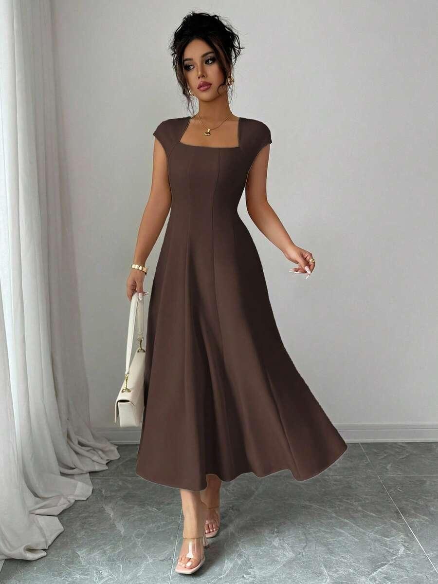 'Romi' Dress | Timeless elegance in a perfect midi cut