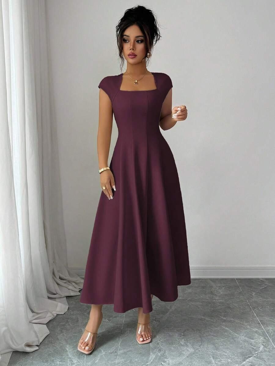 'Romi' Dress | Timeless elegance in a perfect midi cut